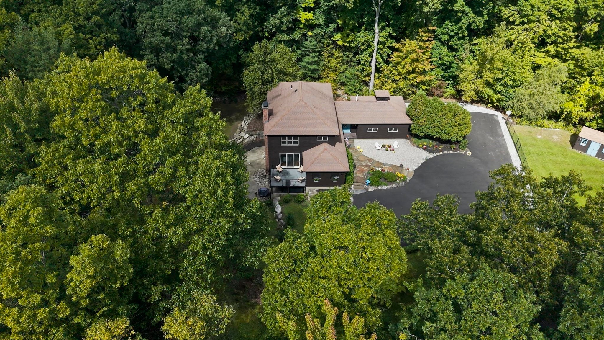 668 North Farms Road