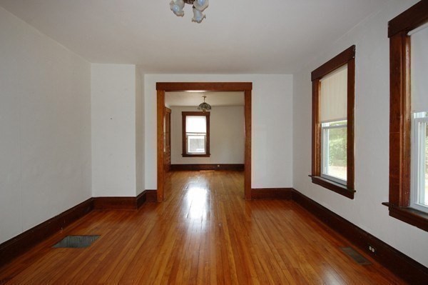 851 Lancaster St
