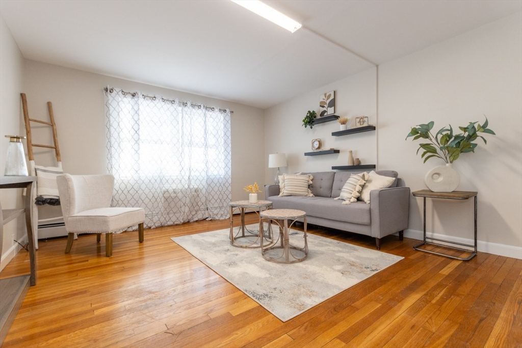 35 Montvale Avenue 8