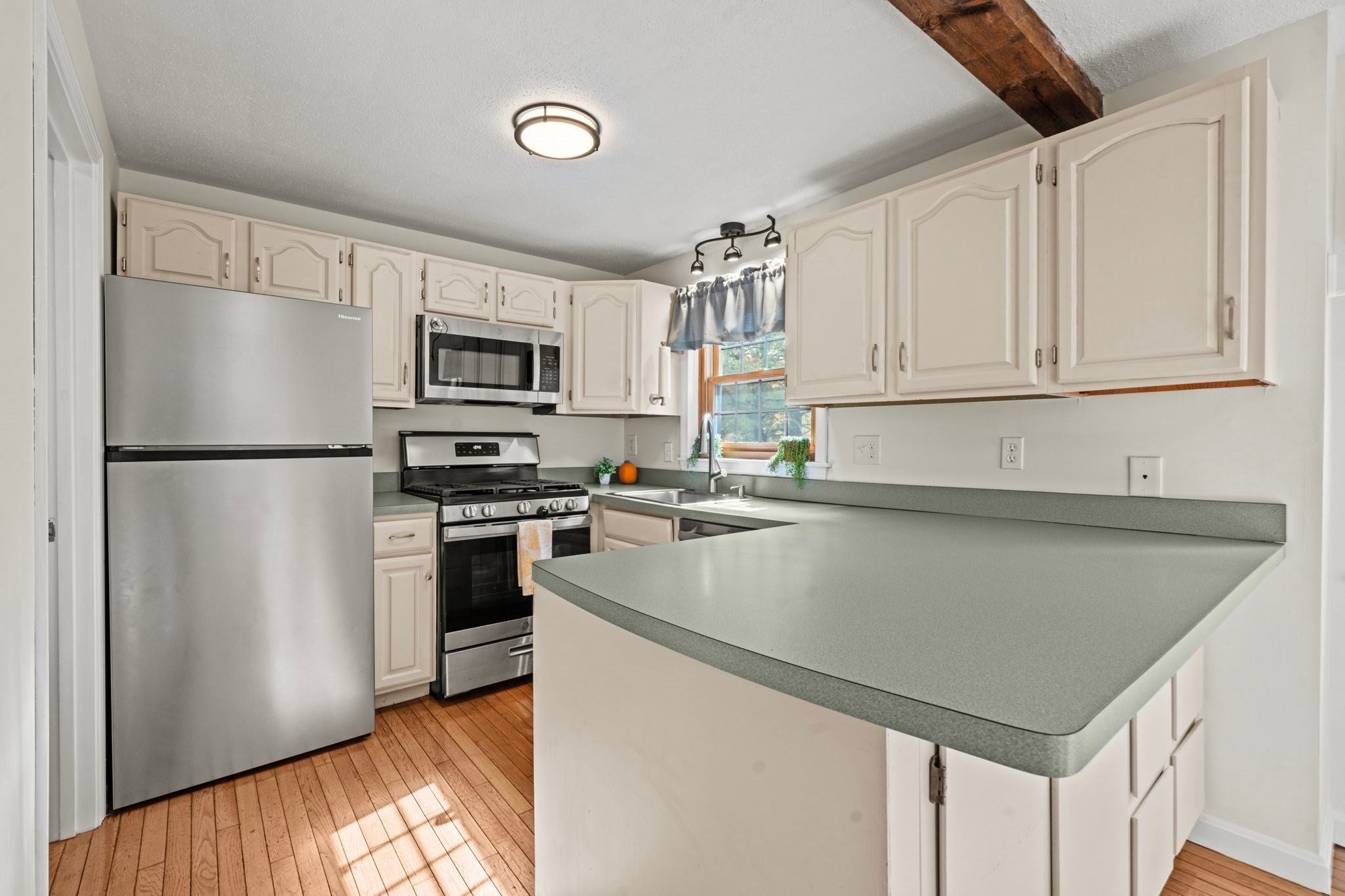 17 Scotty Hollow Dr #A, Chelmsford, MA, 17 Scotty Hollow Dr #A, Chelmsford, MA Photo #12
