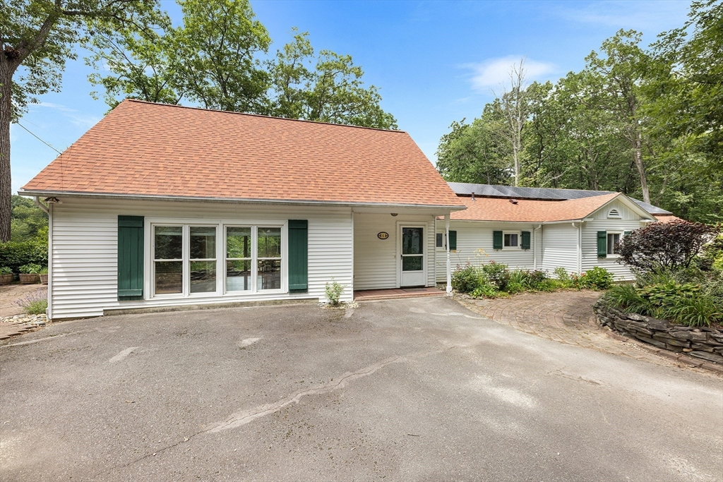 6 Turner Ln