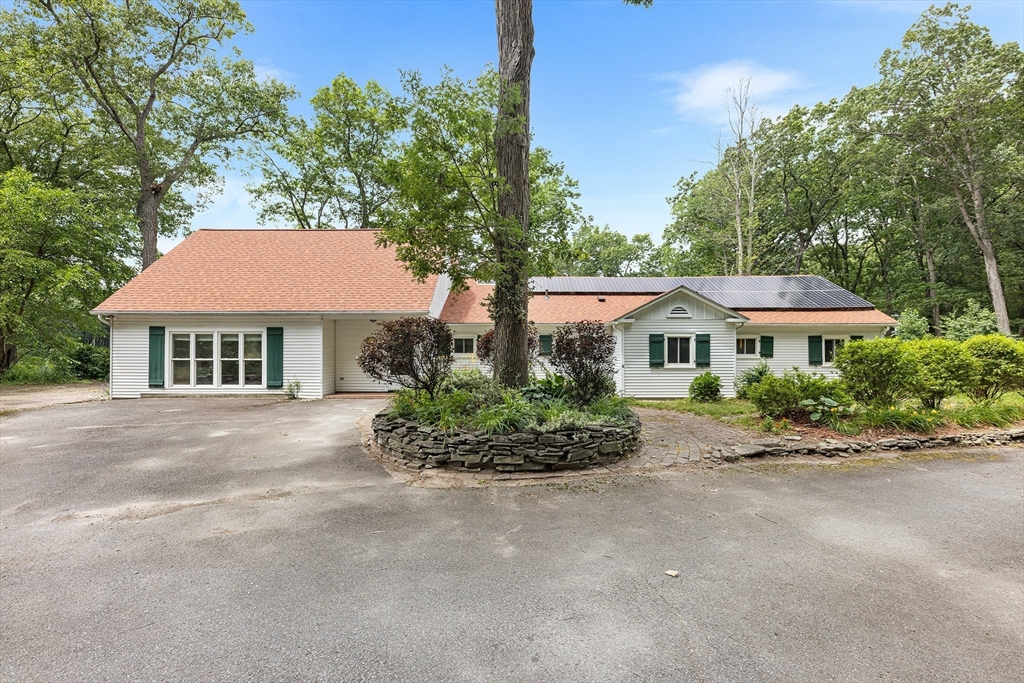 6 Turner Ln