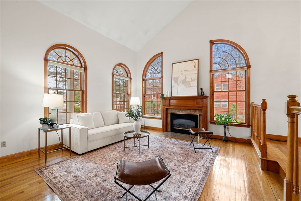 1 Briarwood Lane