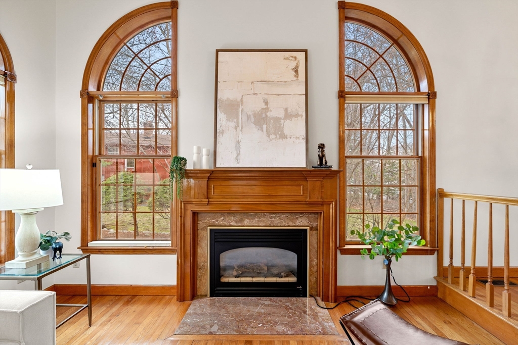 1 Briarwood Lane