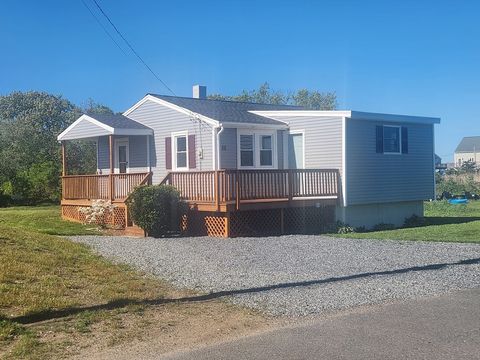 Photo of 11 Starboard Dr, Fairhaven, MA 02719 (MLS # 73527415)