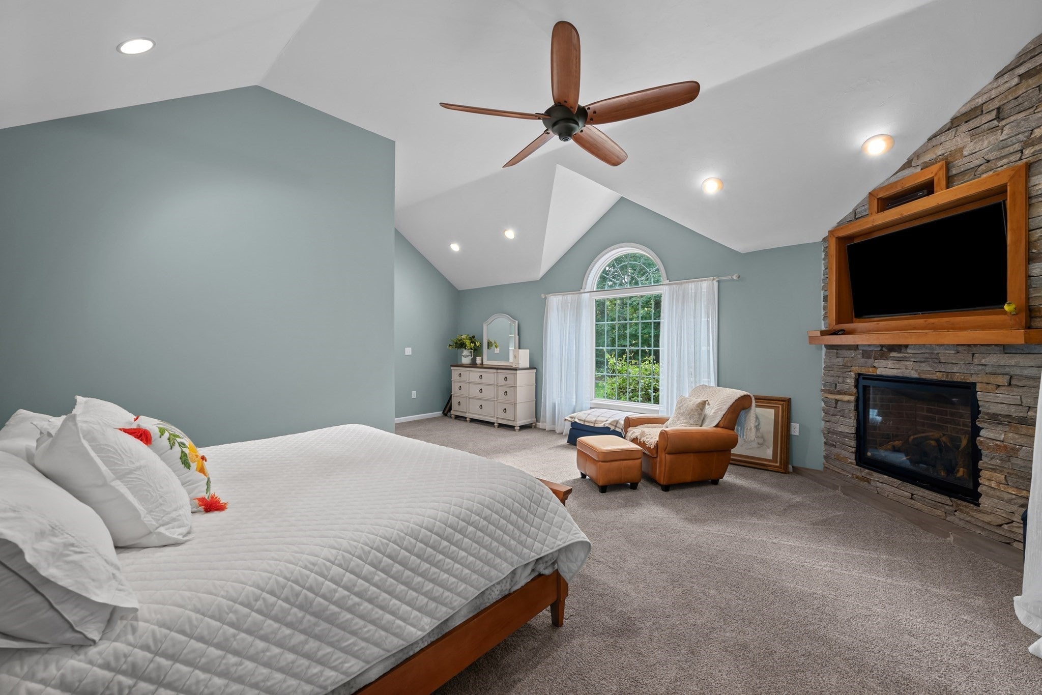 114 Elmwood Avenue, Holden, MA, 114 Elmwood Avenue, Holden, MA Photo #21