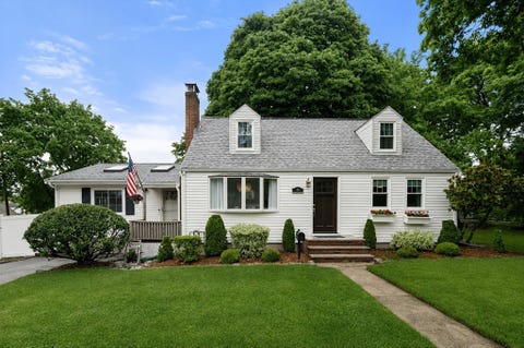 Photo of 29 Laurel Street, Norwood, MA 02062 (MLS # 73541410)