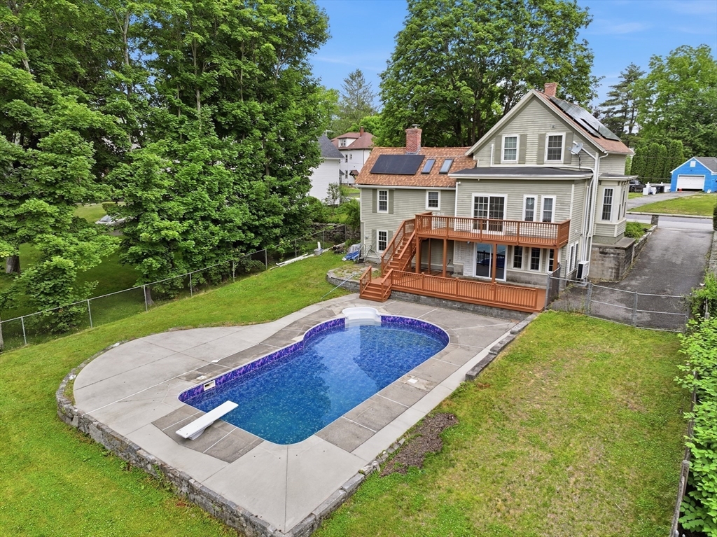 11 Glover St