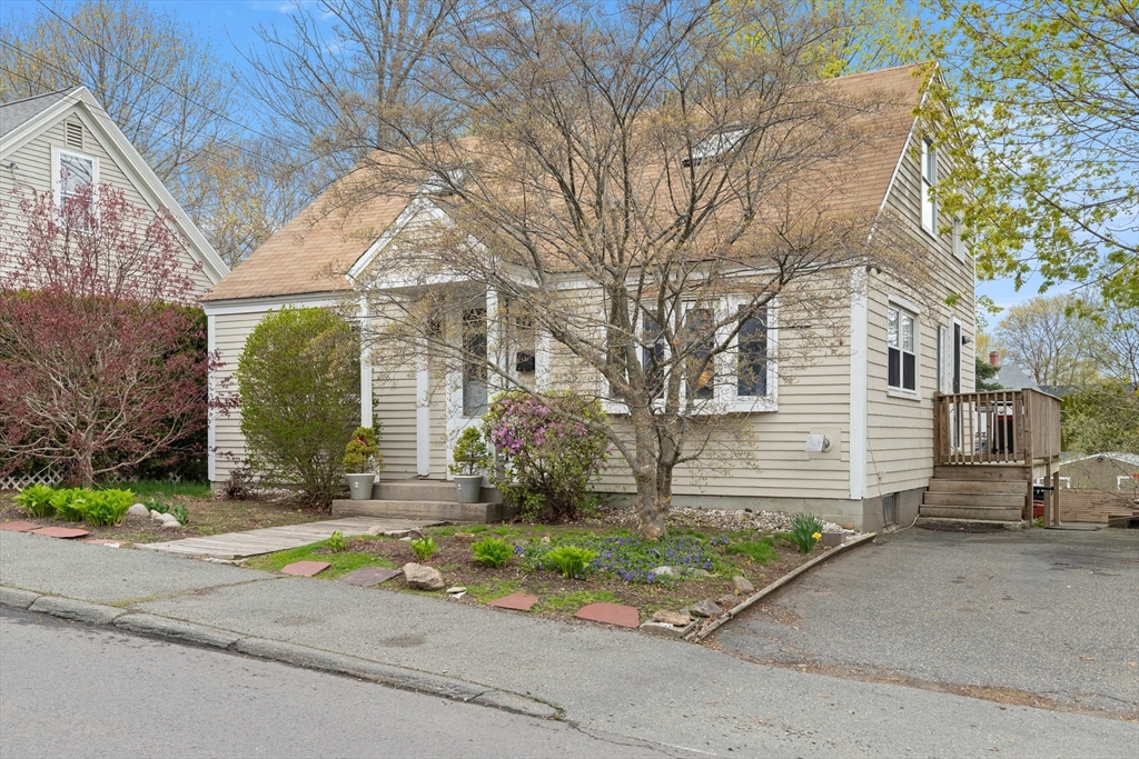 64 High St
