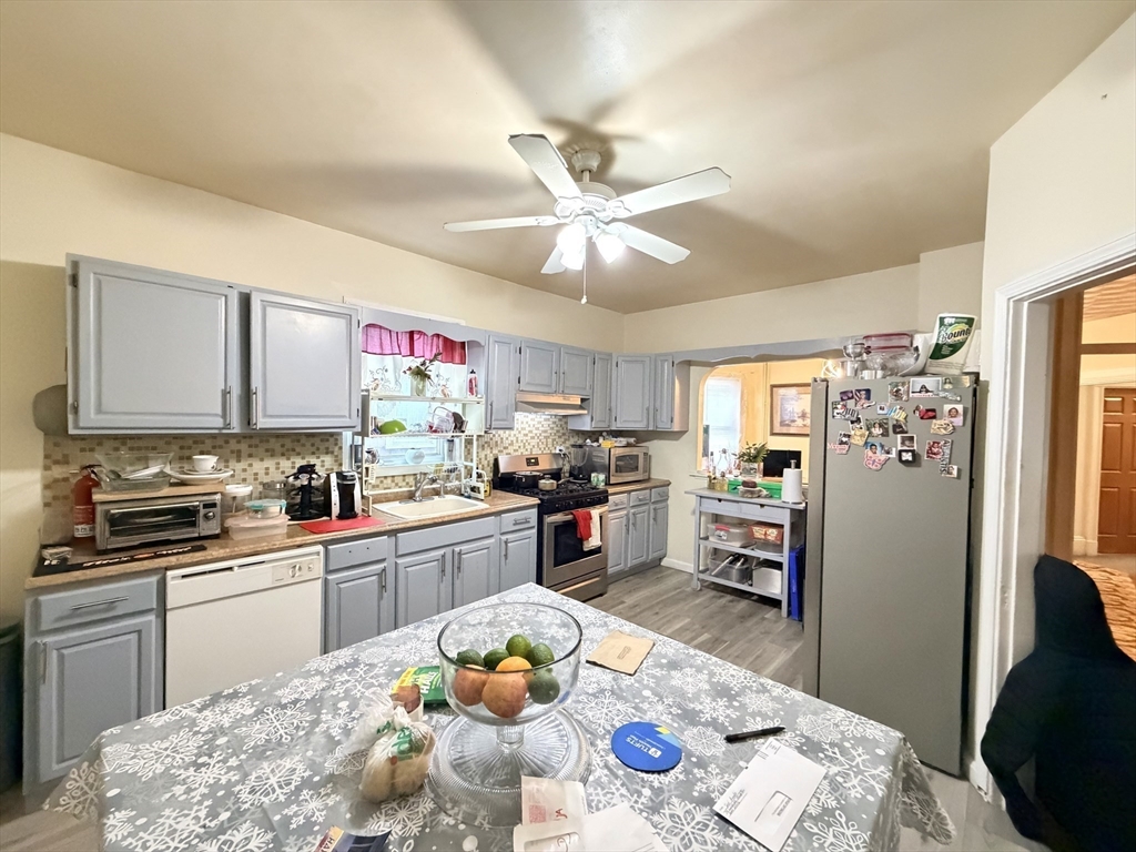 19 Clementine Park