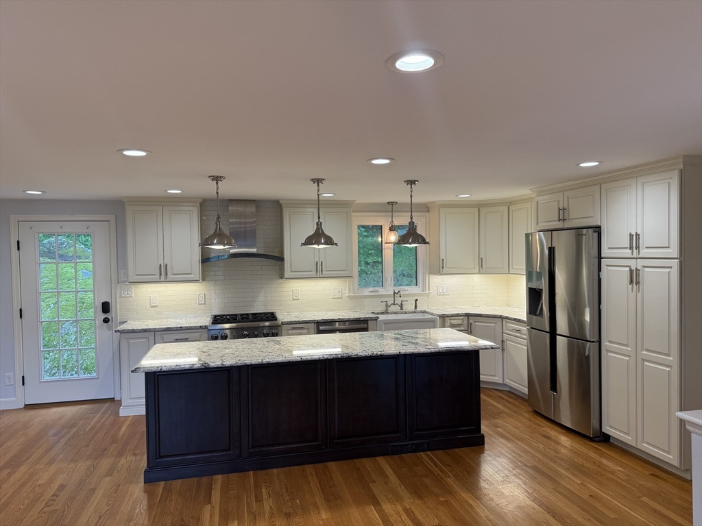 109 Elmwood Rd