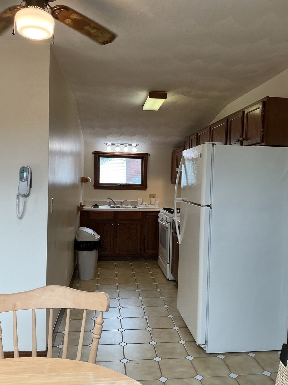 53 Melvin St 1