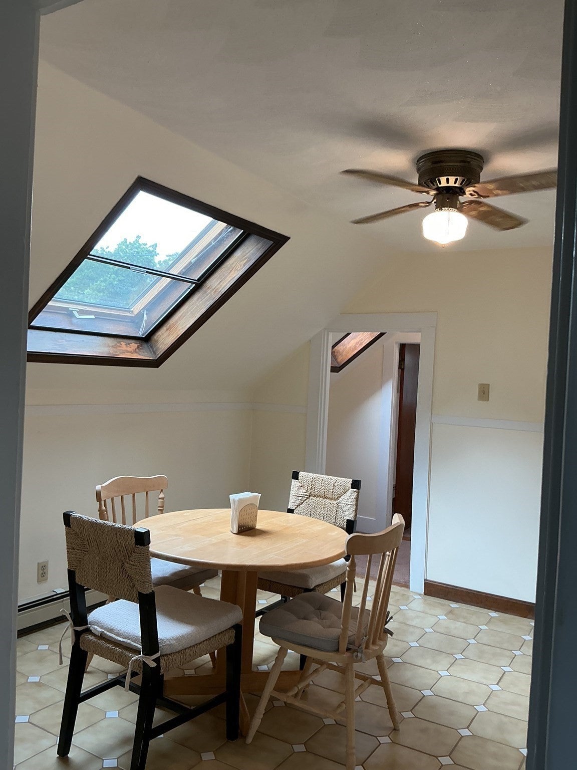 53 Melvin St 1