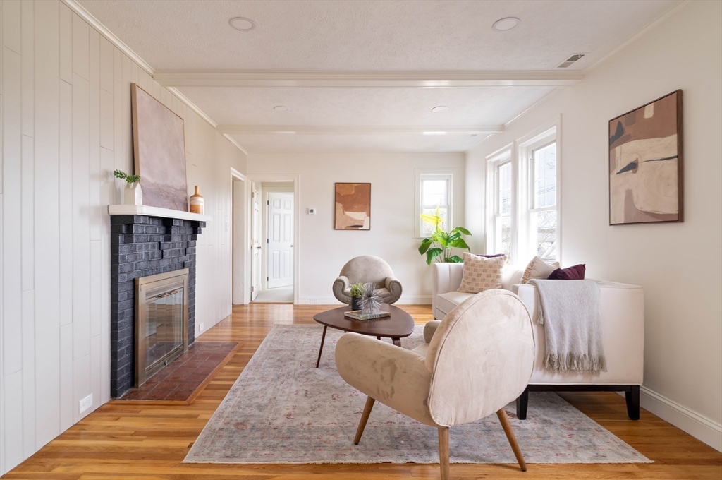 652 Belmont Street 2