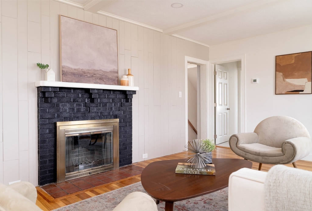 652 Belmont Street 2