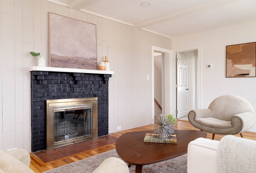 652 Belmont Street 2