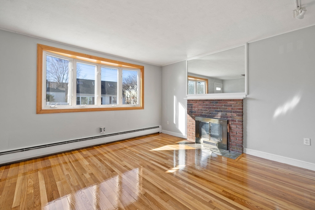 32 Leonard Rd