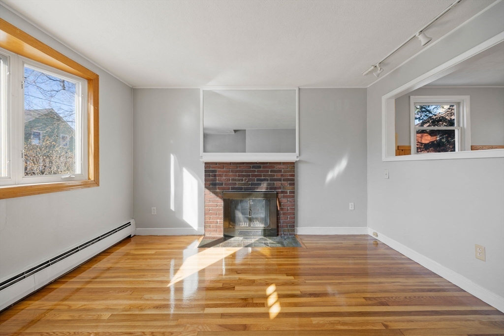 32 Leonard Rd