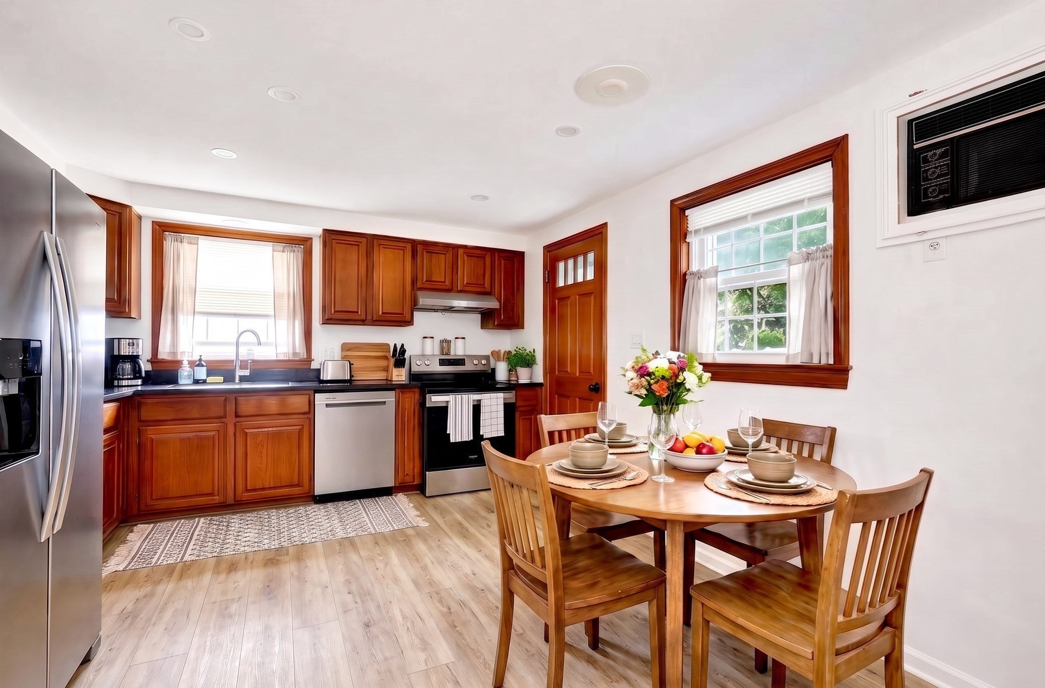 18 Suffolk St, Chelsea, MA, 18 Suffolk St, Chelsea, MA Photo #11