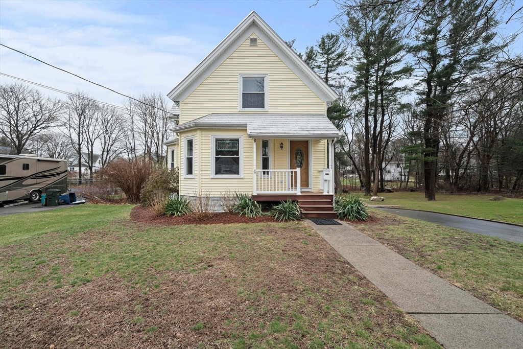 34 Greenwood St