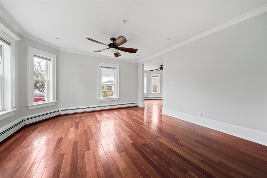 34 Greenwood St