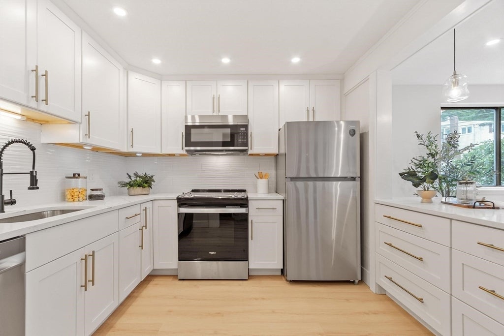286 Fenno St 5