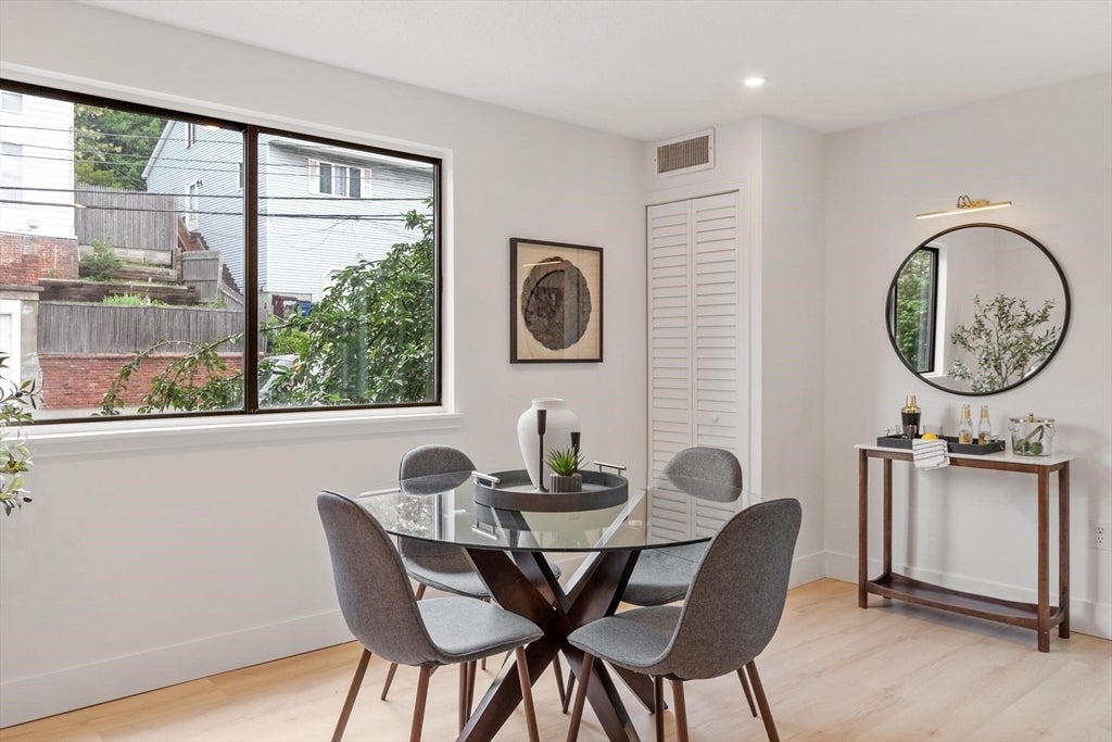 286 Fenno St 5
