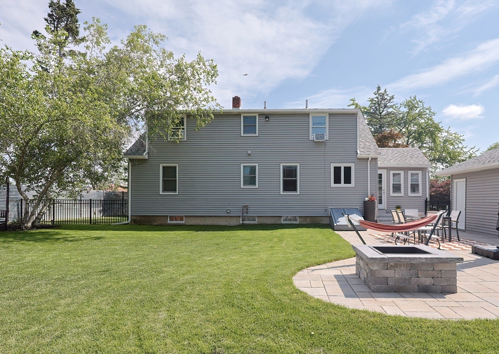 31 Davis St