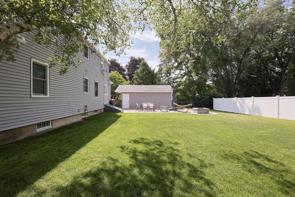 31 Davis St