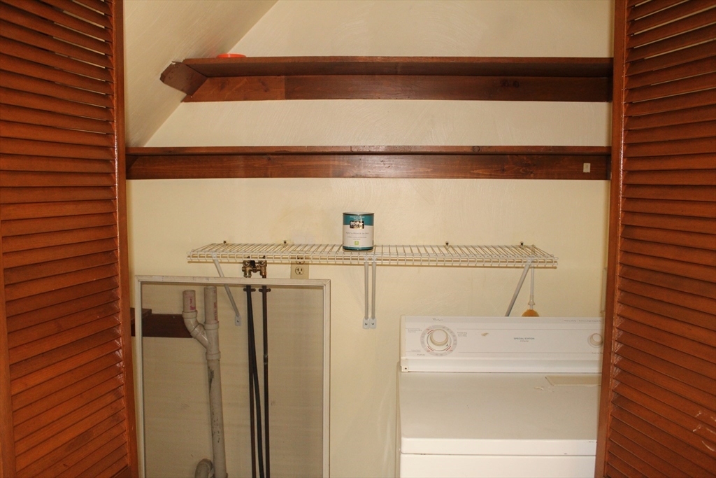 Everett, Massachusetts 02149, United States, 1 Bedroom Bedrooms, ,1 BathroomBathrooms,Residential,Active,2957