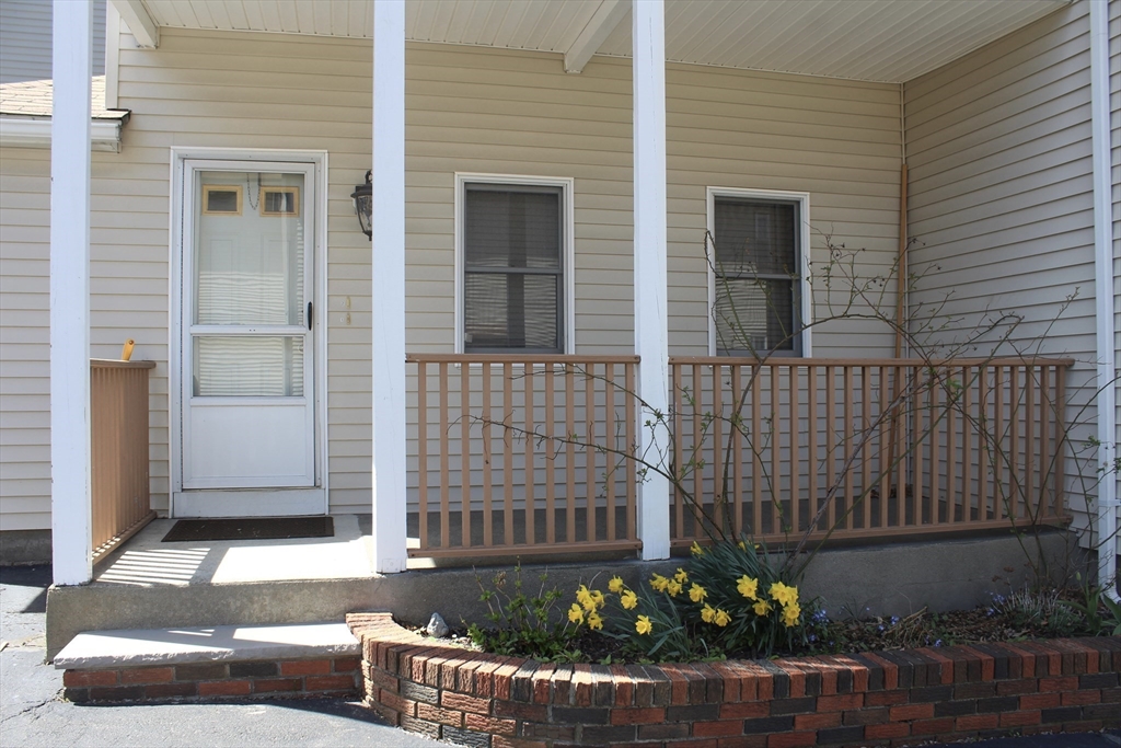 Everett, Massachusetts 02149, United States, 1 Bedroom Bedrooms, ,1 BathroomBathrooms,Residential,Active,2957