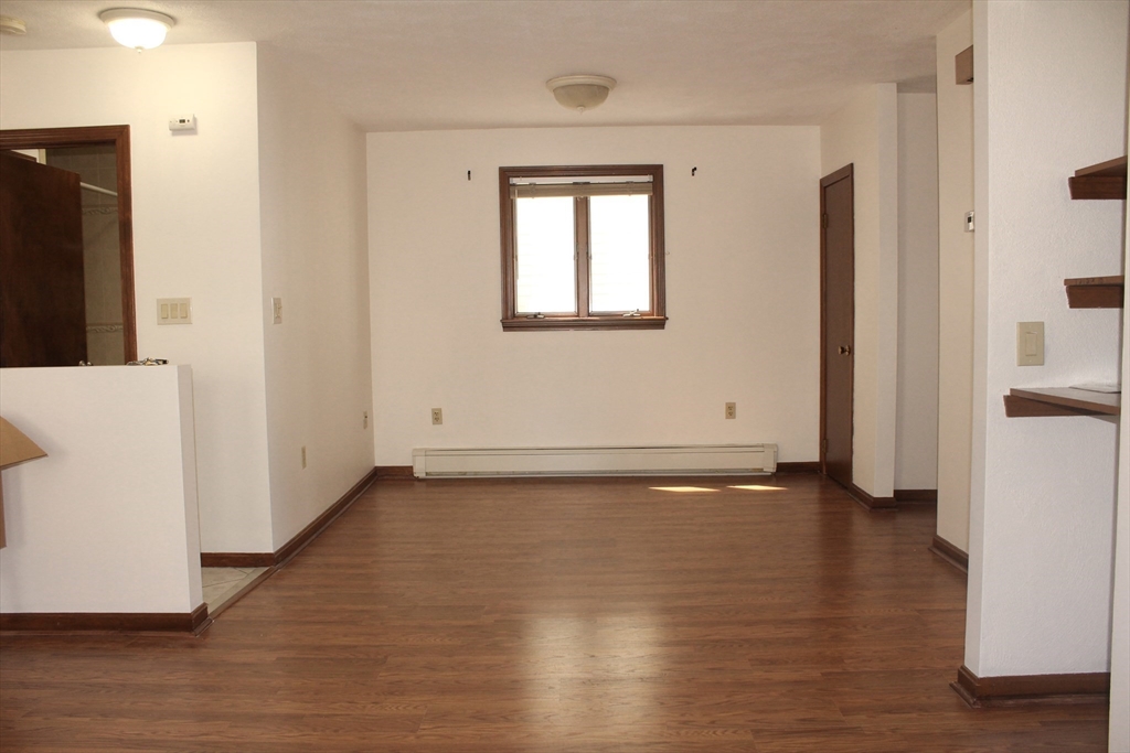 Everett, Massachusetts 02149, United States, 1 Bedroom Bedrooms, ,1 BathroomBathrooms,Residential,Active,2957