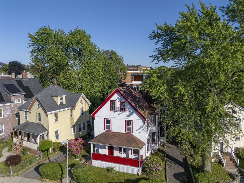 10 Waterlow St