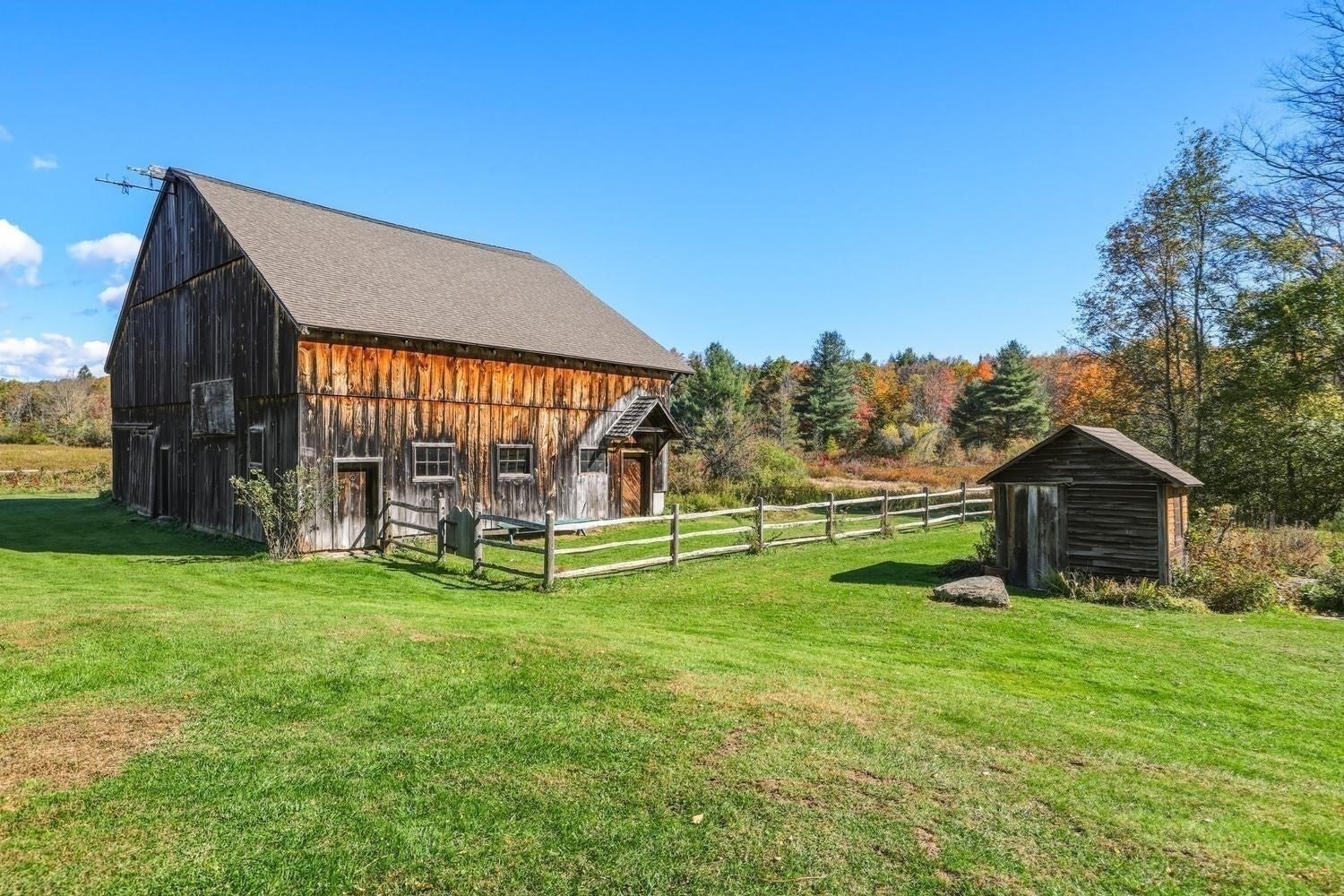 65 Parish Road, Worthington, MA Photo #2