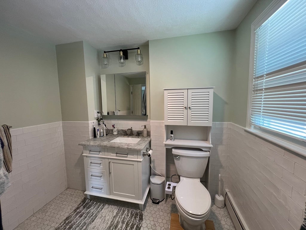 12 Jeremiah Cir, Medford, MA, 12 Jeremiah Cir, Medford, MA Photo #11