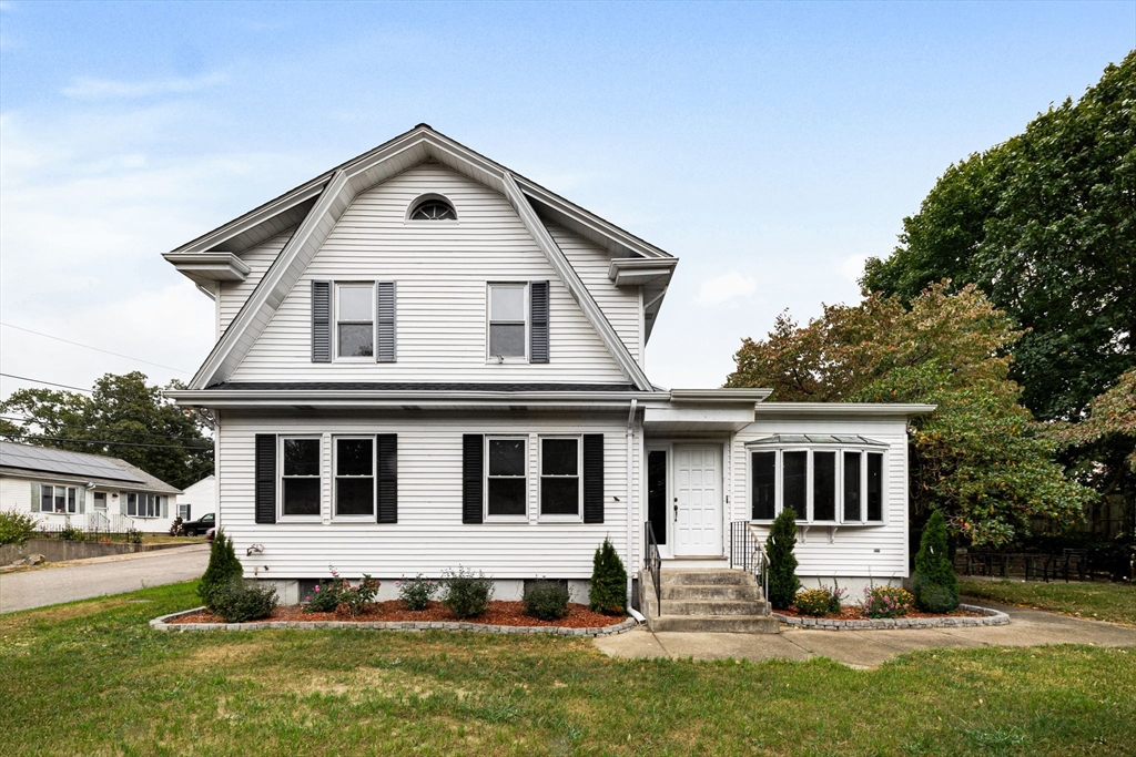 1745 Diamond Hill Rd