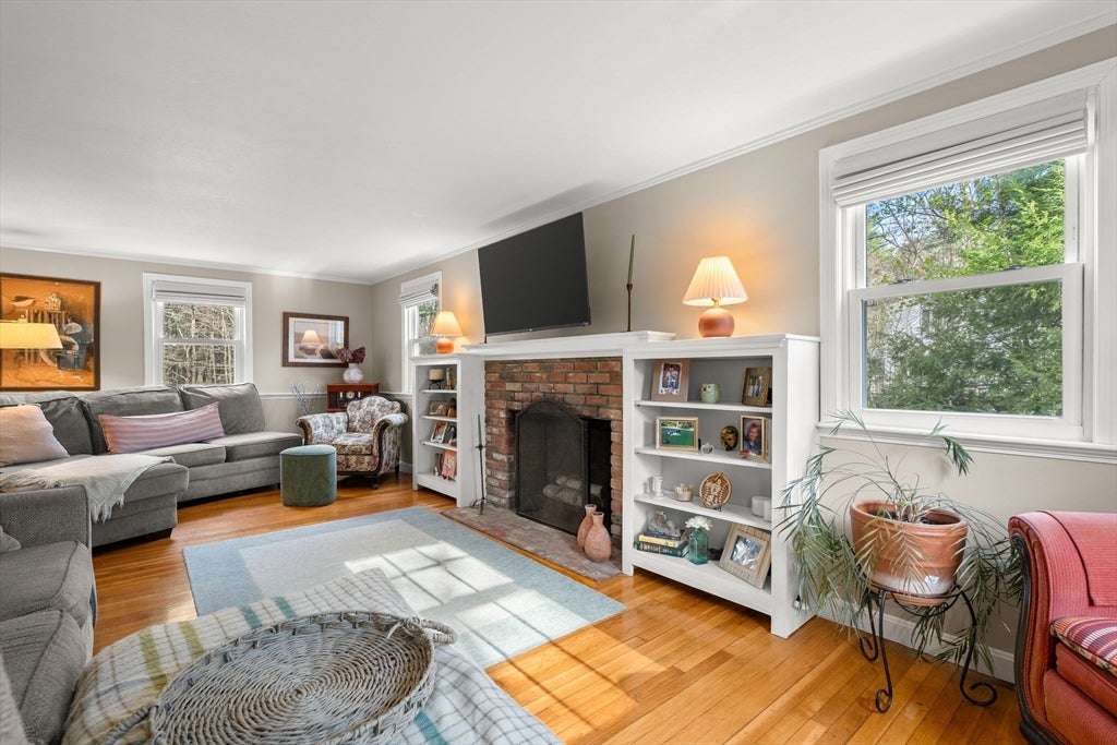 350 Elm Street