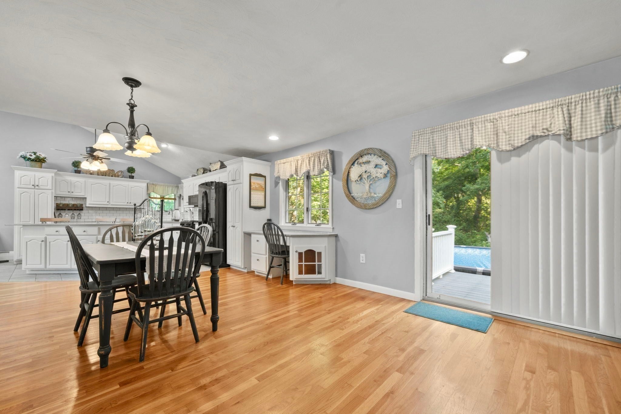 31 Columbus Road, Woburn, MA, 31 Columbus Road, Woburn, MA Photo #13