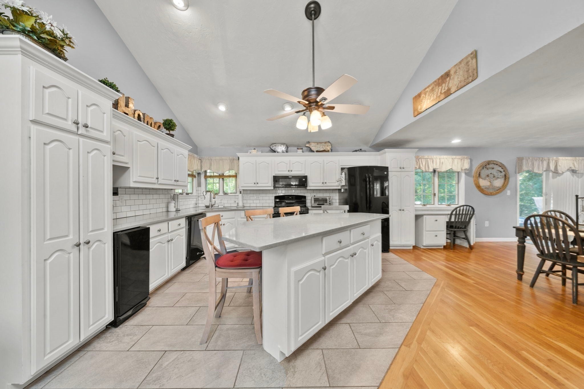 31 Columbus Road, Woburn, MA, 31 Columbus Road, Woburn, MA Photo #11