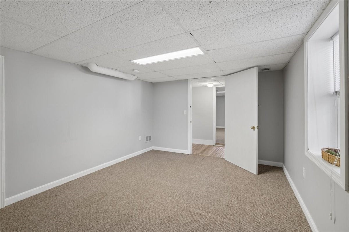 209 West Hollis St, Nashua, NH, 209 West Hollis St, Nashua, NH Photo #20