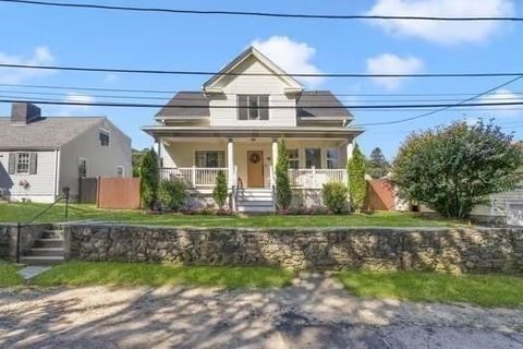 10 S Long St Johnston RI 02919