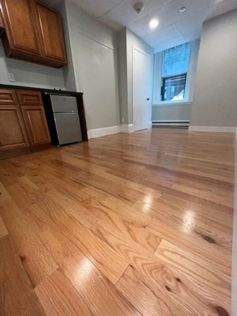 399 Marlborough Street C Boston MA 02115