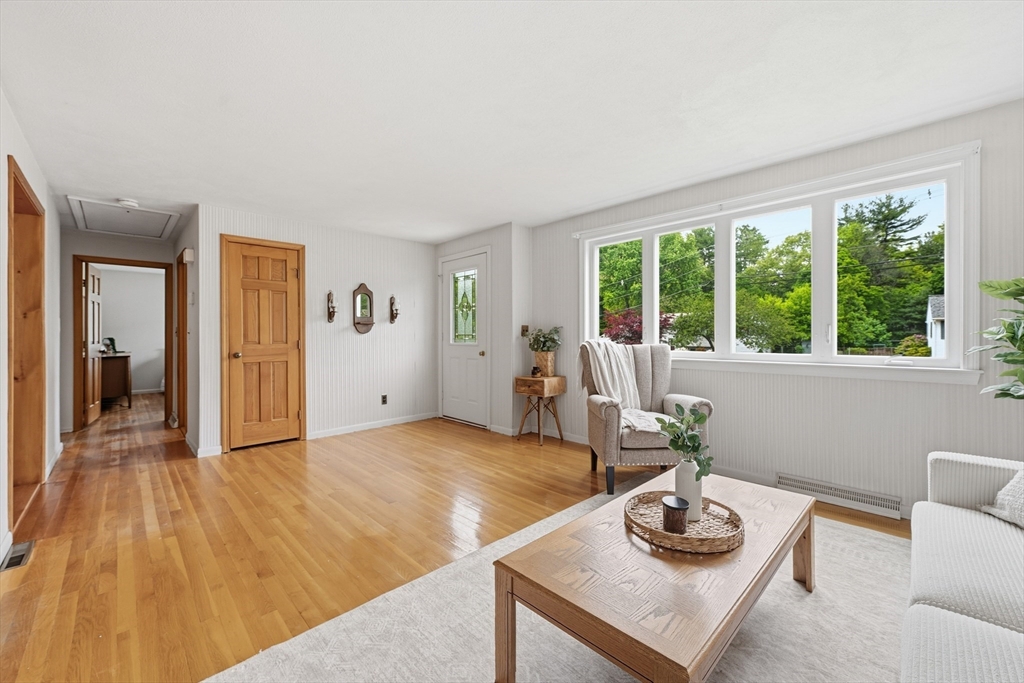 20 Freeman Rd