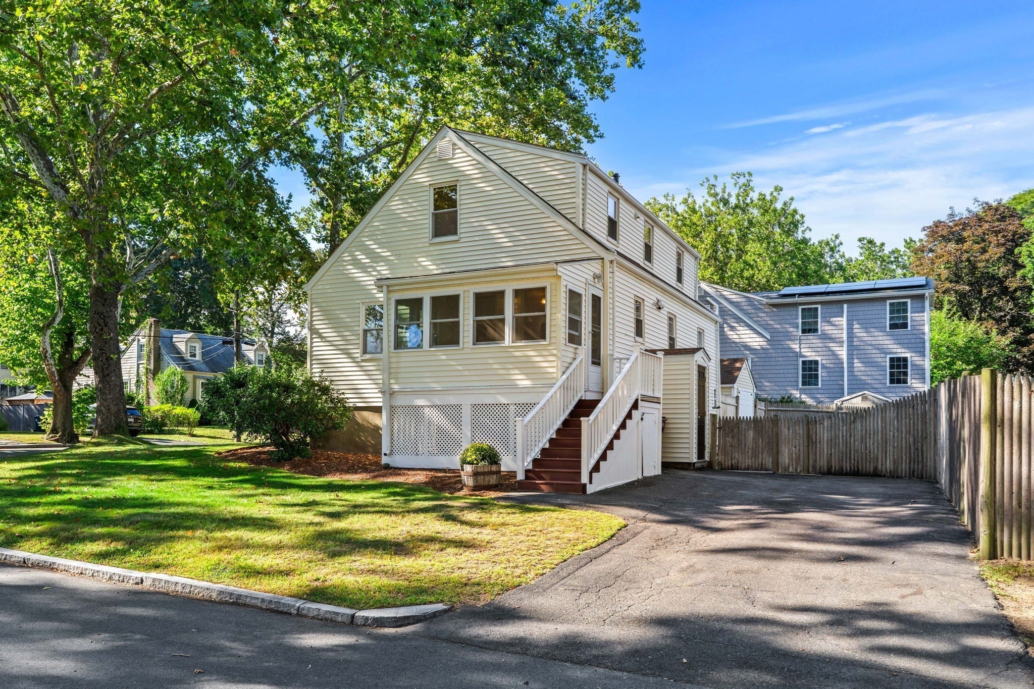 27 Sycamore Road
