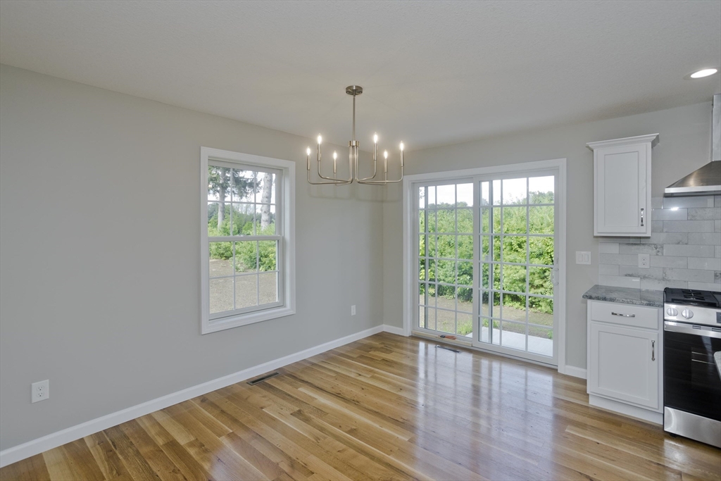 Ludlow, Massachusetts 01056, United States, 4 Bedrooms Bedrooms, ,3 BathroomsBathrooms,Residential,Active,184539