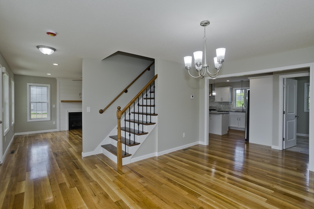 Ludlow, Massachusetts 01056, United States, 4 Bedrooms Bedrooms, ,3 BathroomsBathrooms,Residential,Active,184539