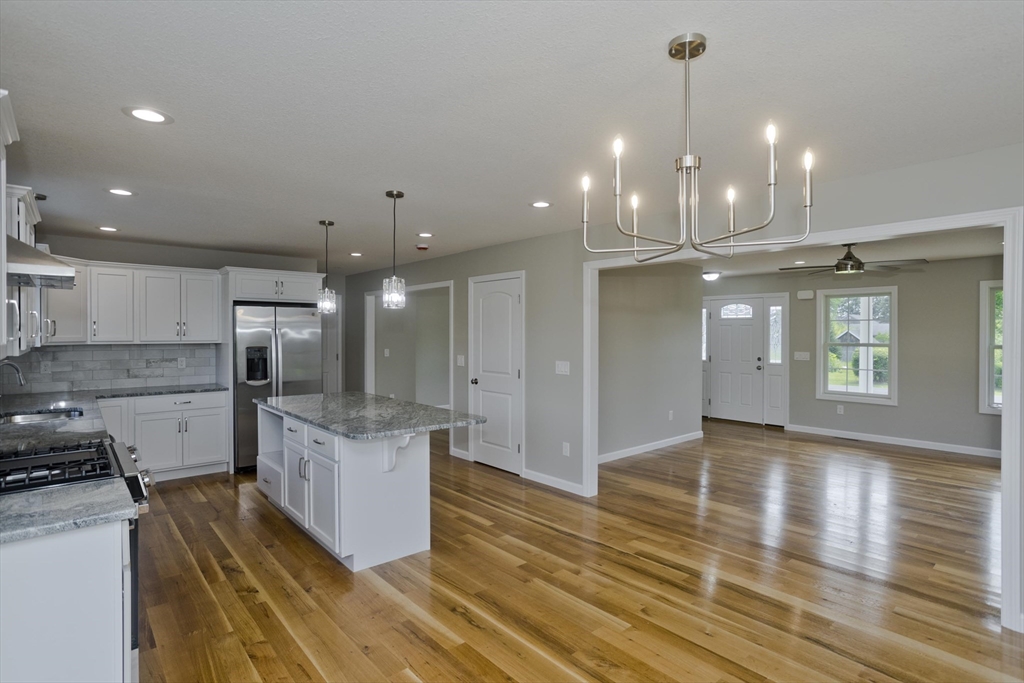 Ludlow, Massachusetts 01056, United States, 4 Bedrooms Bedrooms, ,3 BathroomsBathrooms,Residential,Active,184539