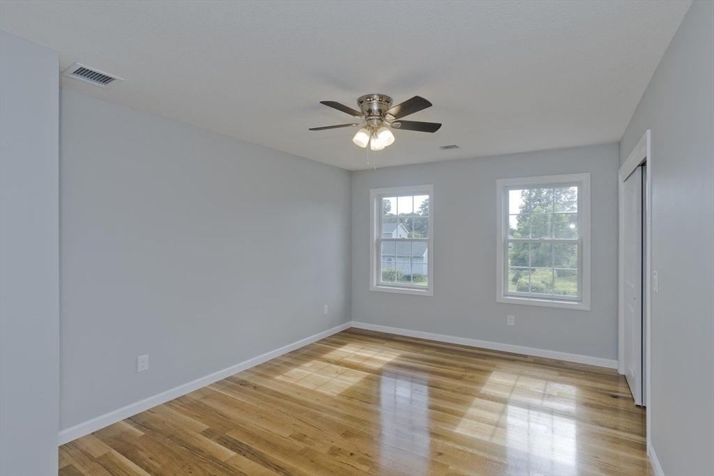 Ludlow, Massachusetts 01056, United States, 4 Bedrooms Bedrooms, ,3 BathroomsBathrooms,Residential,Active,184539