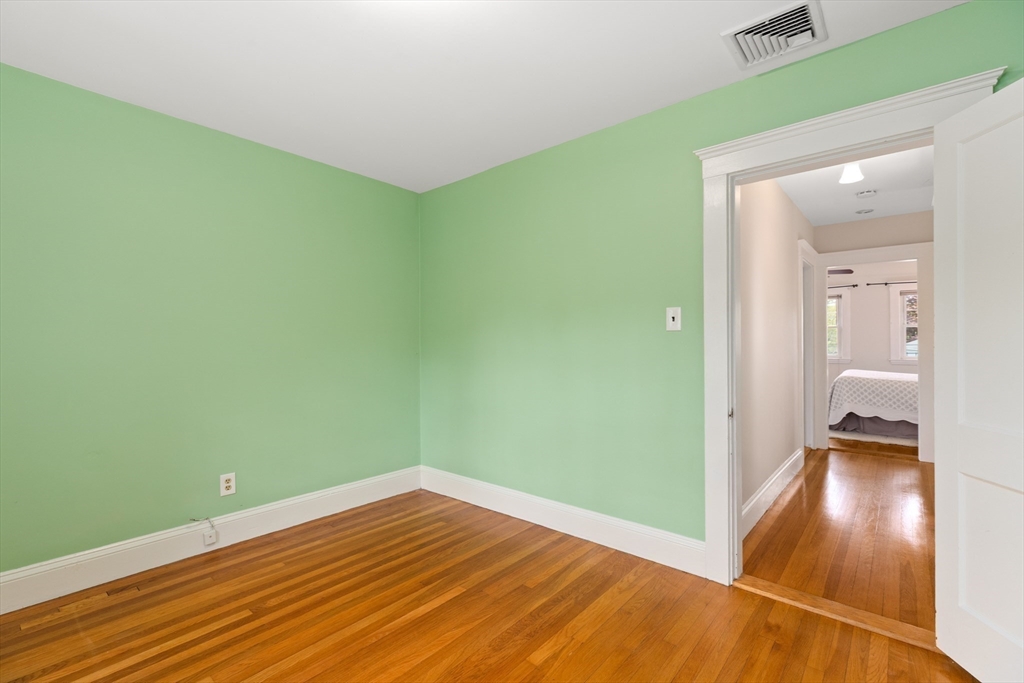 185 Franklin St, Stoneham, MA Photo #25