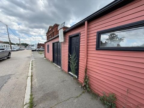 Photo of 100 Felton St, Waltham, MA 02453 (MLS # 73475610)